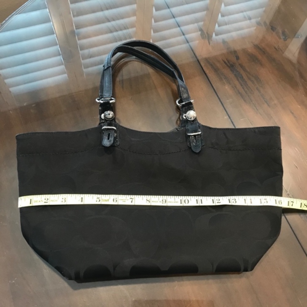 🖤 Coach Black Signature Tote